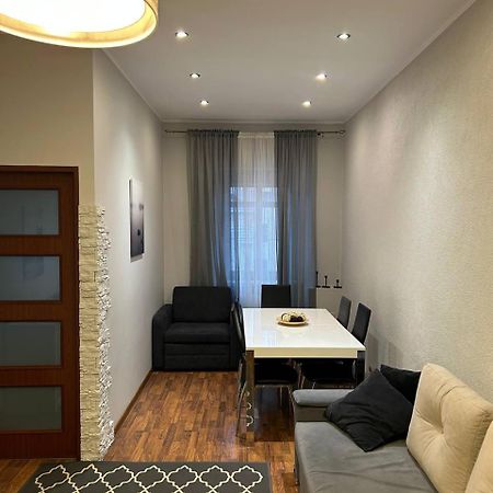 Big Apart - Rynek 8 - Nice View - 3 Rooms - 9 People Вроцлав Экстерьер фото